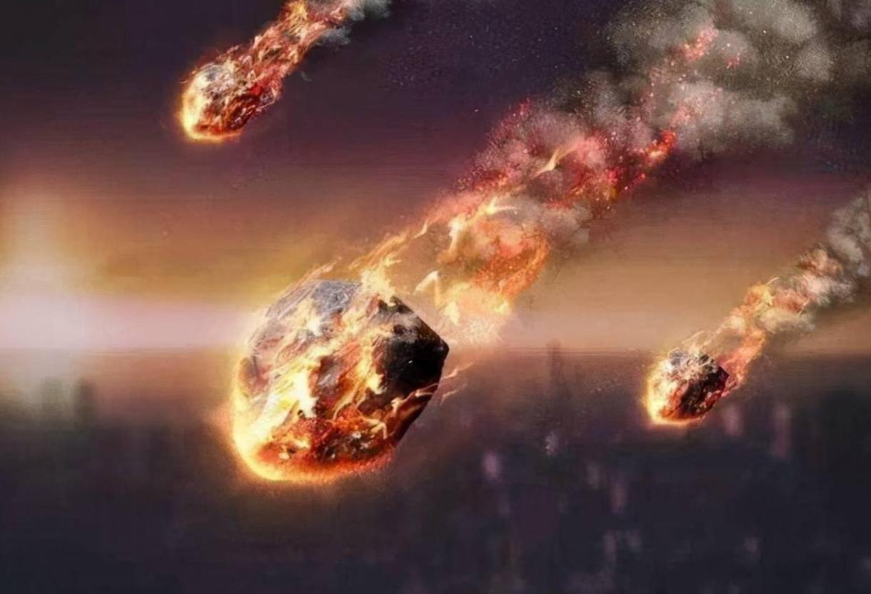 美国多地上空飞过巨大火球,美国上空为啥多次出现火球