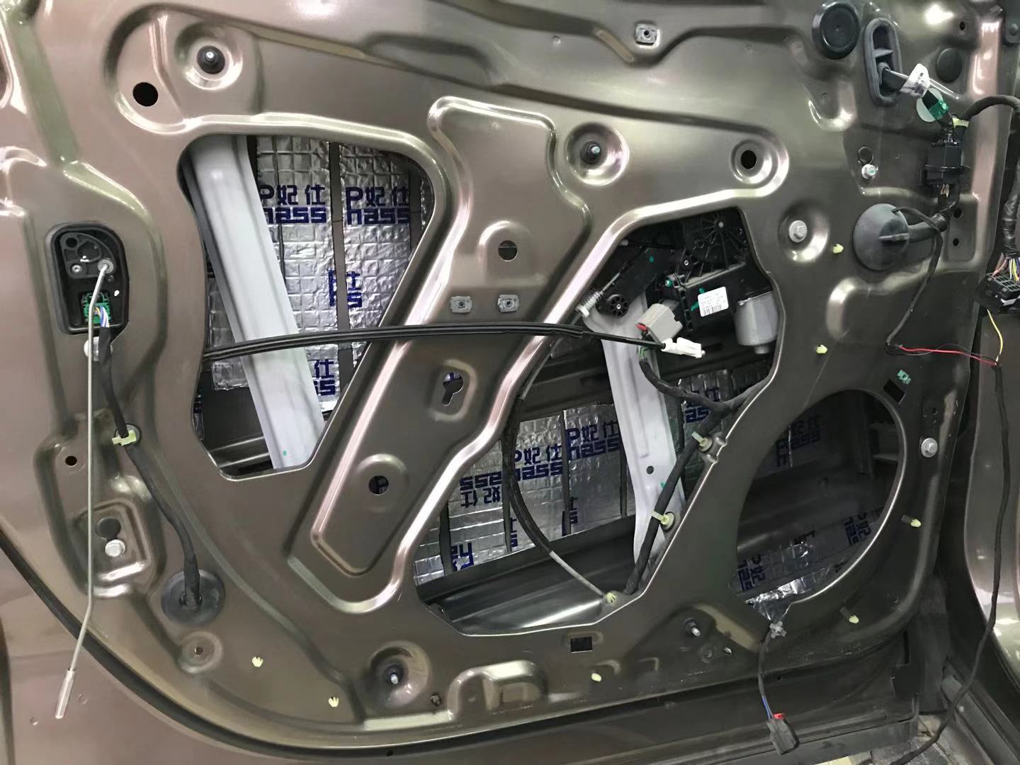 昂科威用什么牌子的音响,昂科威plus音响改装升级价格