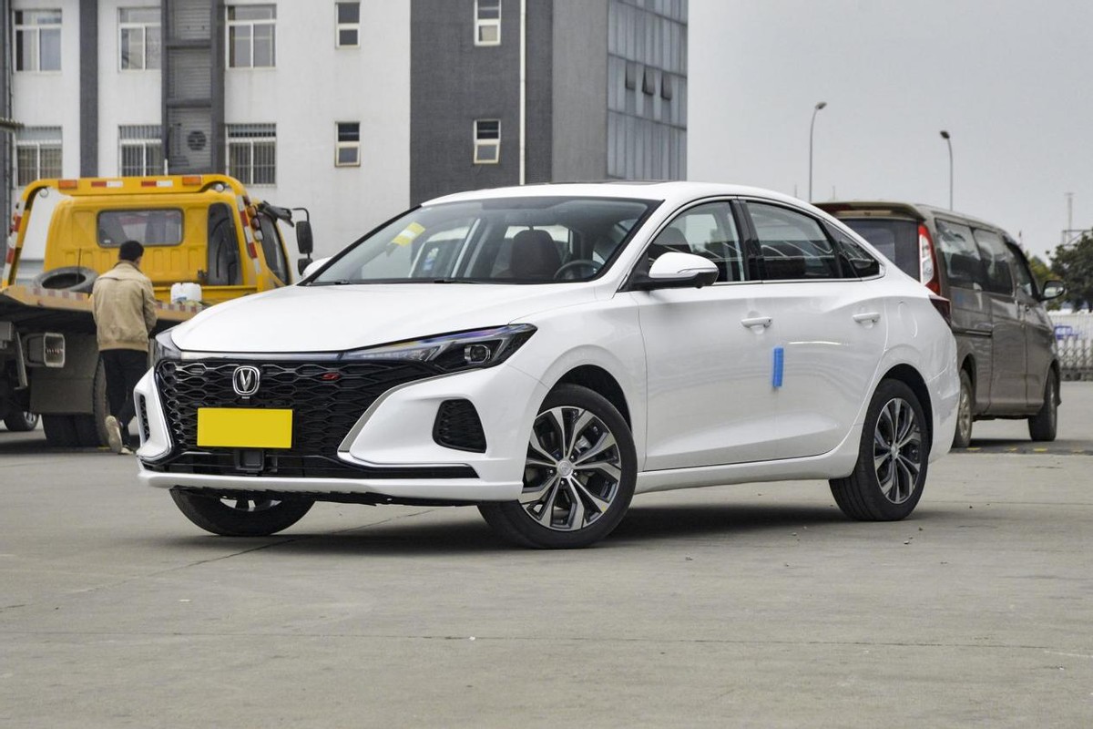 国产汽车买吉利好还是买宝骏好,长安吉利宝骏哪个车的质量好