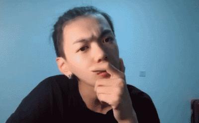 鏄撶儕鍗冪幒鐜嬭仾,鏄撶儕鍗冪幒鍜岀帇鎬濊仾鍚堢収