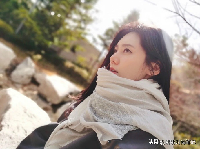 秋瓷炫颜值巅峰图,秋瓷炫运动装惊艳写真图片