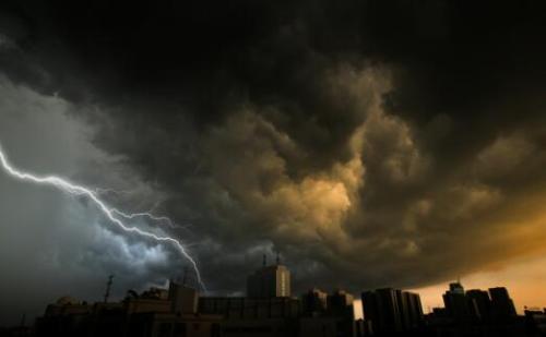 狂风暴雨恢复记忆,一场大雨惊醒我的记忆