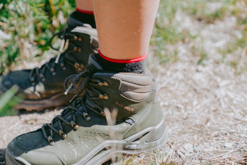 如何测登山鞋防水,登山鞋防水的正确方法