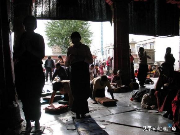 世界十大宗教圣地排名,世界三大宗教发源地和分布地区