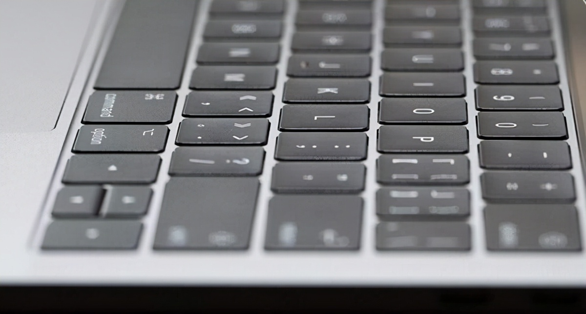 macbookpro和thinkpad应该买哪个,thinkpadmacbook和pro