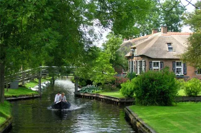 荷兰最美小镇羊角村,欧洲旅行荷兰羊角村