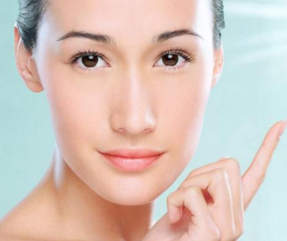 为陈冠希甩吴彦祖，又恋中田英寿，4国男神通吃的她有什么魅力