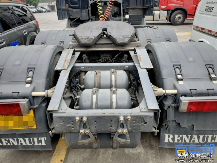 全球十大重卡牵引车排名,新款霸龙重卡牵引车