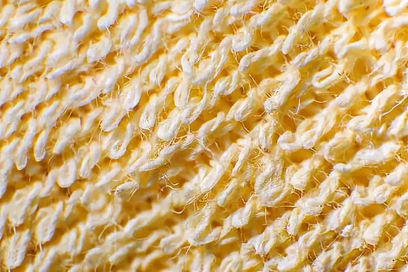 毛衣穿一天就起球是质量问题吗,毛衣起球教你一招毛衣焕然一新