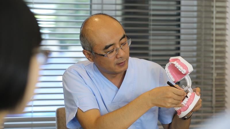 孩子牙齿有黑点是怎么回事,孩子牙齿有黑点怎么处理