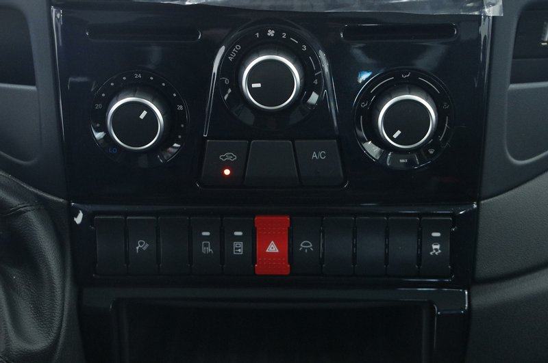 依维柯欧胜超瑞系列,21款依维柯欧胜长轴高顶客货版