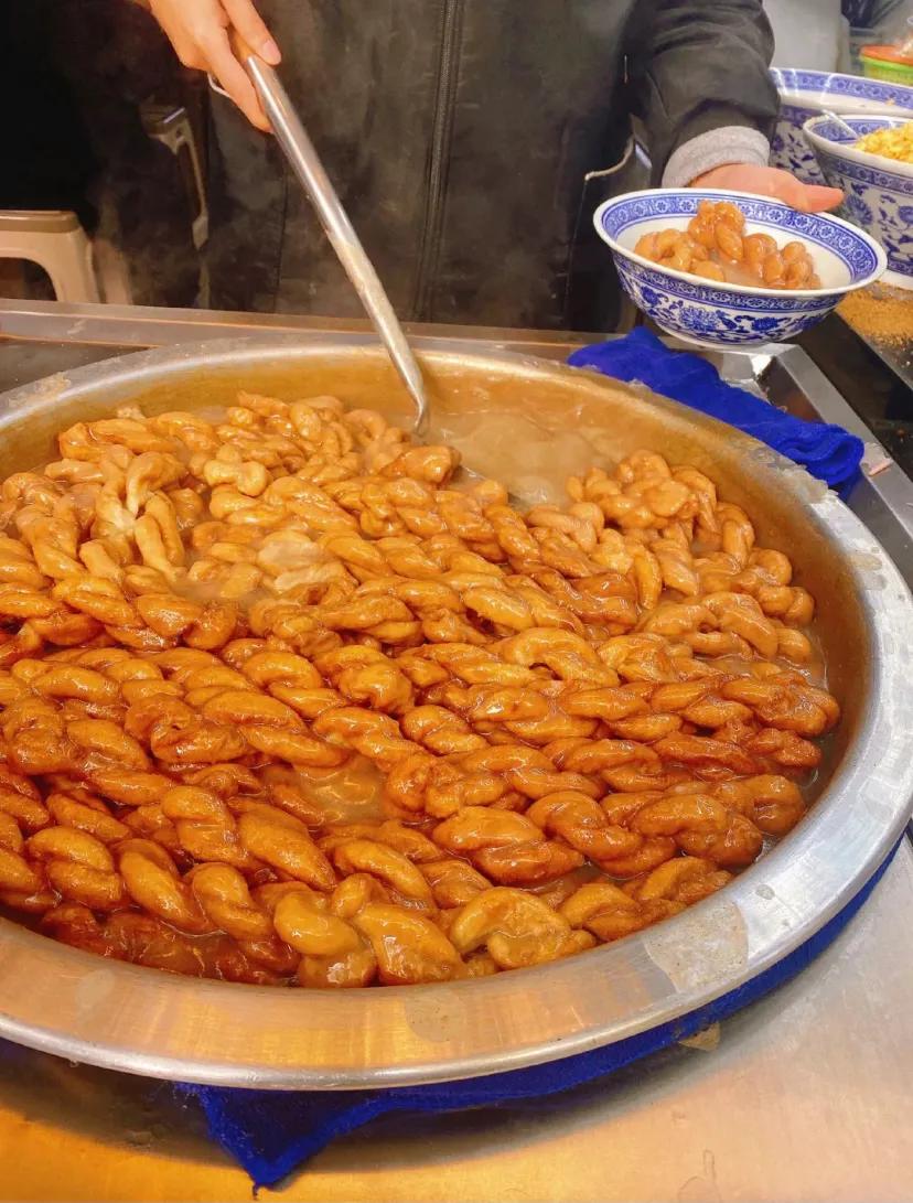 国内专坑游客的8条美食街,国内专坑游客的10条美食街