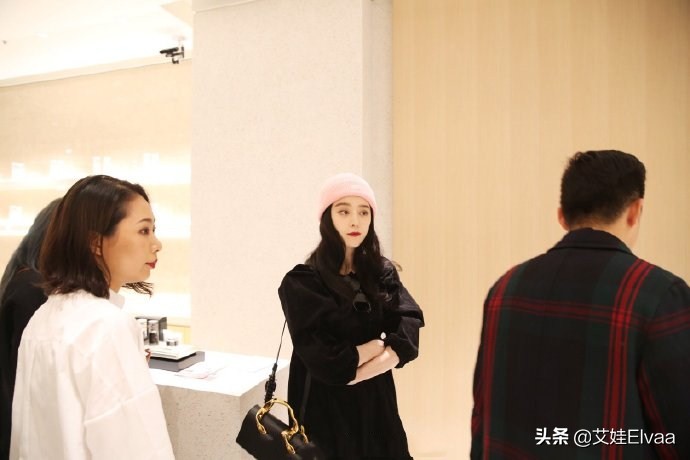 范冰冰圣诞装,范冰冰巴黎时装周高燃