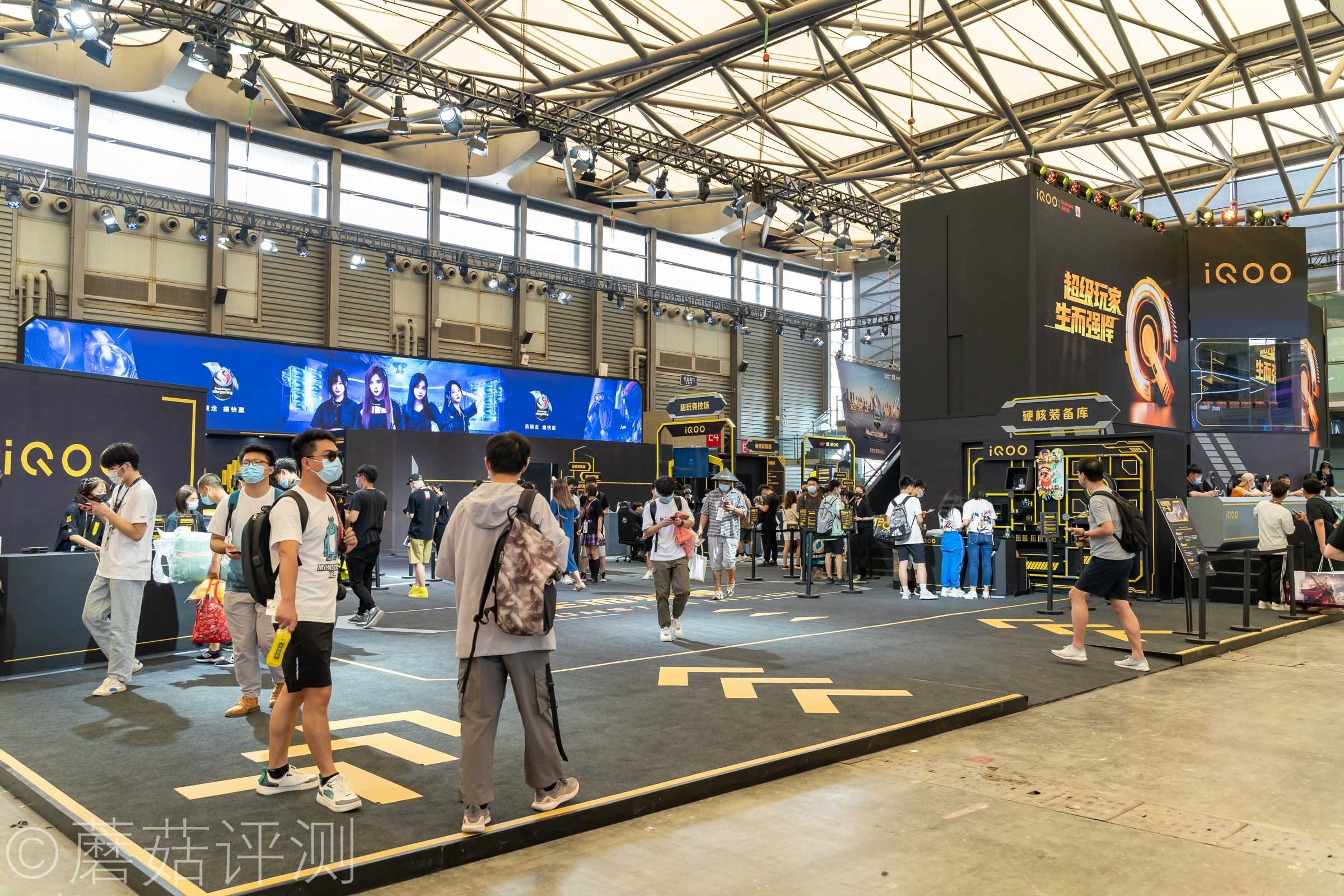 又有啥好玩的？蘑菇带你逛ChinaJoy2021，硬件、车和漂亮的小姐姐