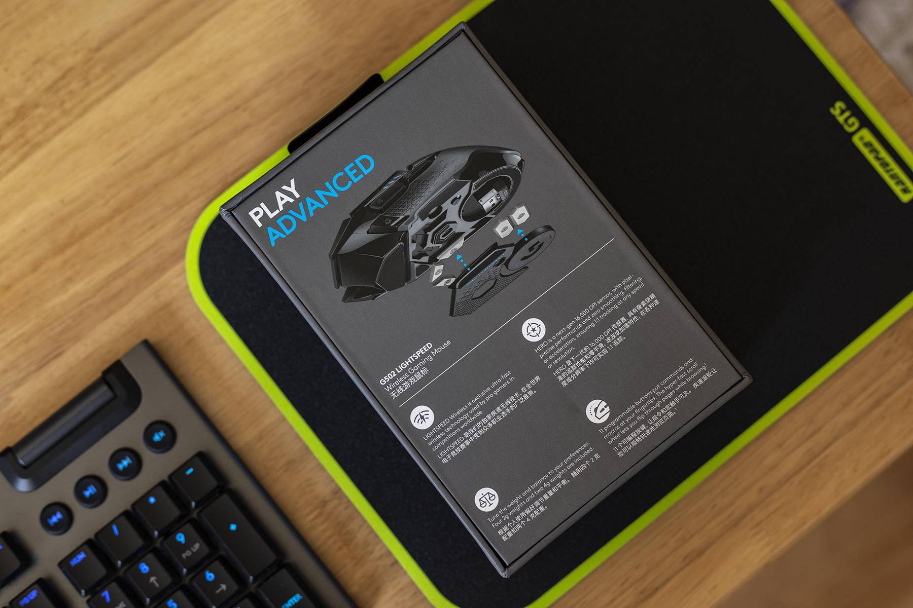 鼠标推荐罗技g502测评,血手幽灵鼠标es52pro对比罗技g502