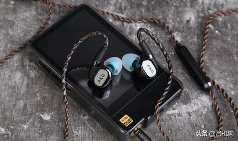 akg最新颈挂耳机评测,akg那些年经典头戴耳机