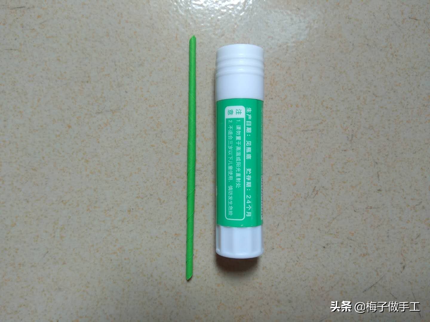 520送情侣玫瑰花折纸简单漂亮,情人节送玫瑰花手工折纸