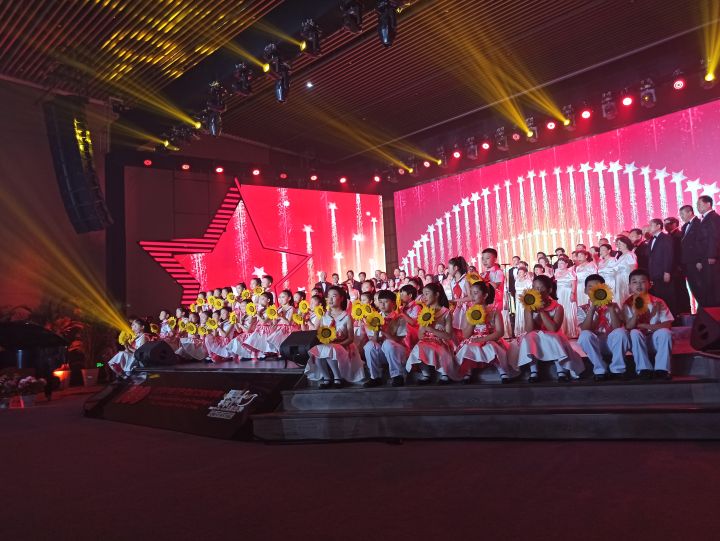 传递公益力量！丁丁租琴赞助建*党**100周年主题音乐会活动圆满举办