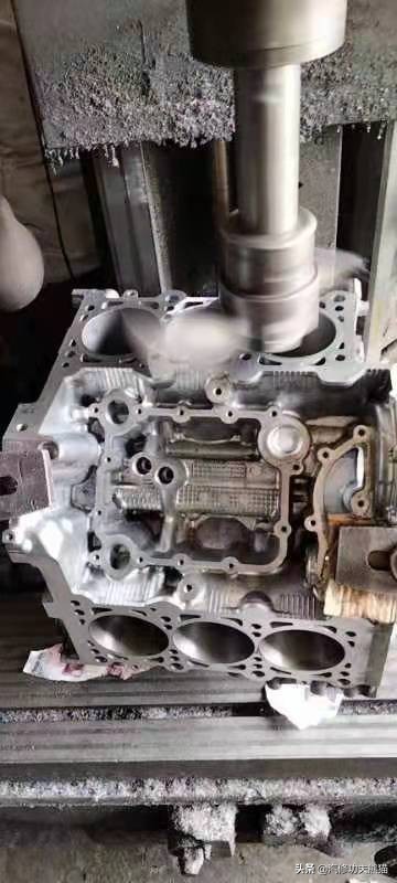 二手途锐烧机油解决要多少钱,二手老途锐烧机油