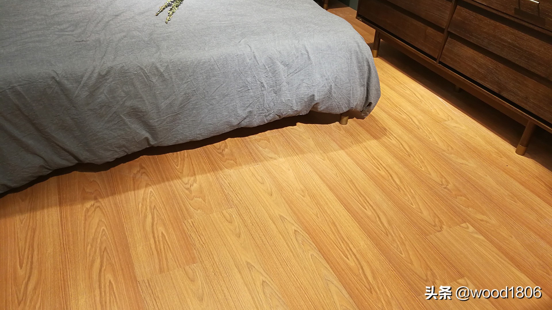 木地板有划痕怎么修复,木地板有划痕怎么处理