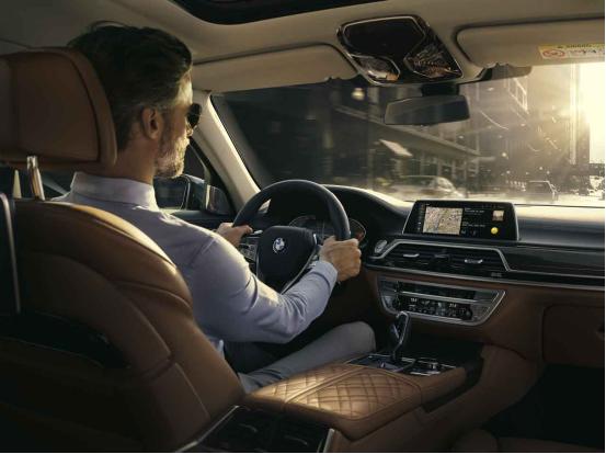 创新科技与奢华品质,智能科技与豪华氛围浑然相融