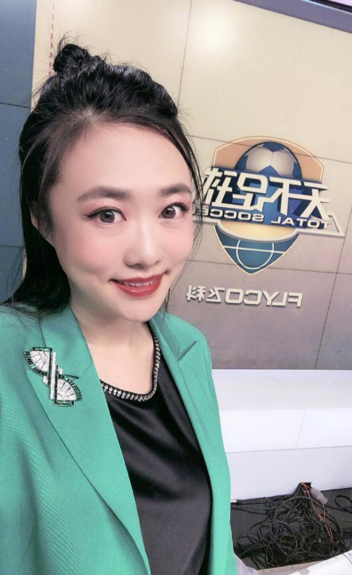 岁月不饶人抖音最火版女声,岁月不饶人女版