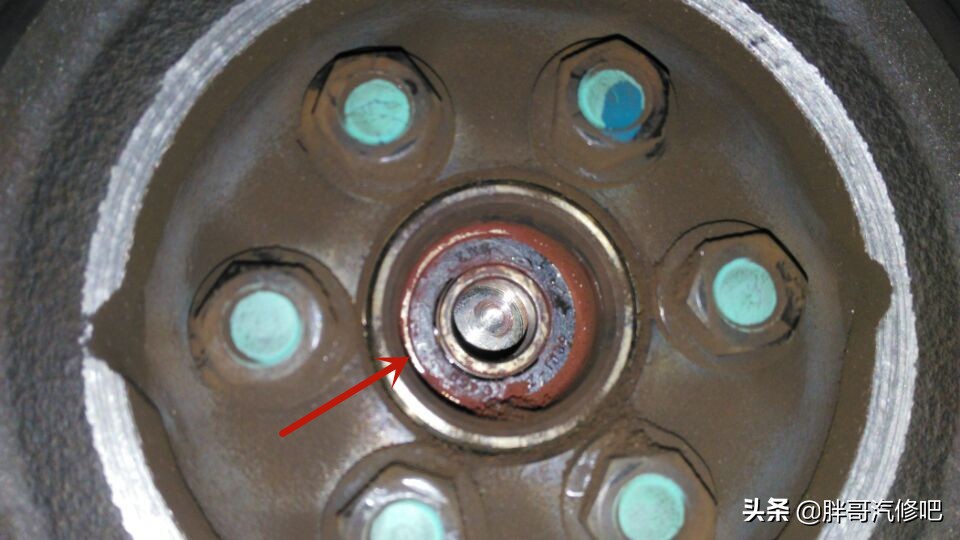 胖哥更换导向轴承,解决变速箱换挡异响