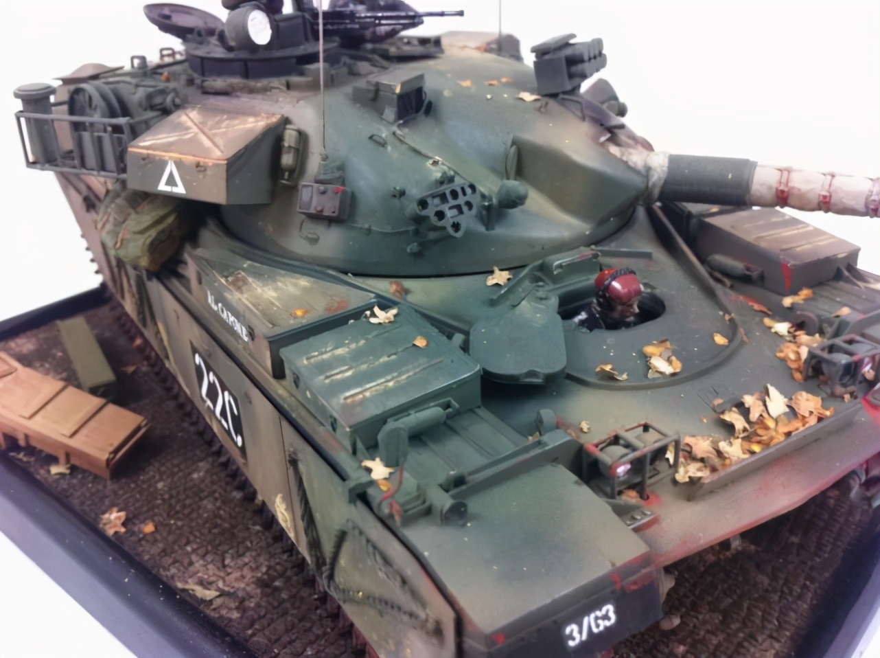 如何做一辆逼真的坦克模型？这些步骤必不可少，连餐巾纸都有奇效