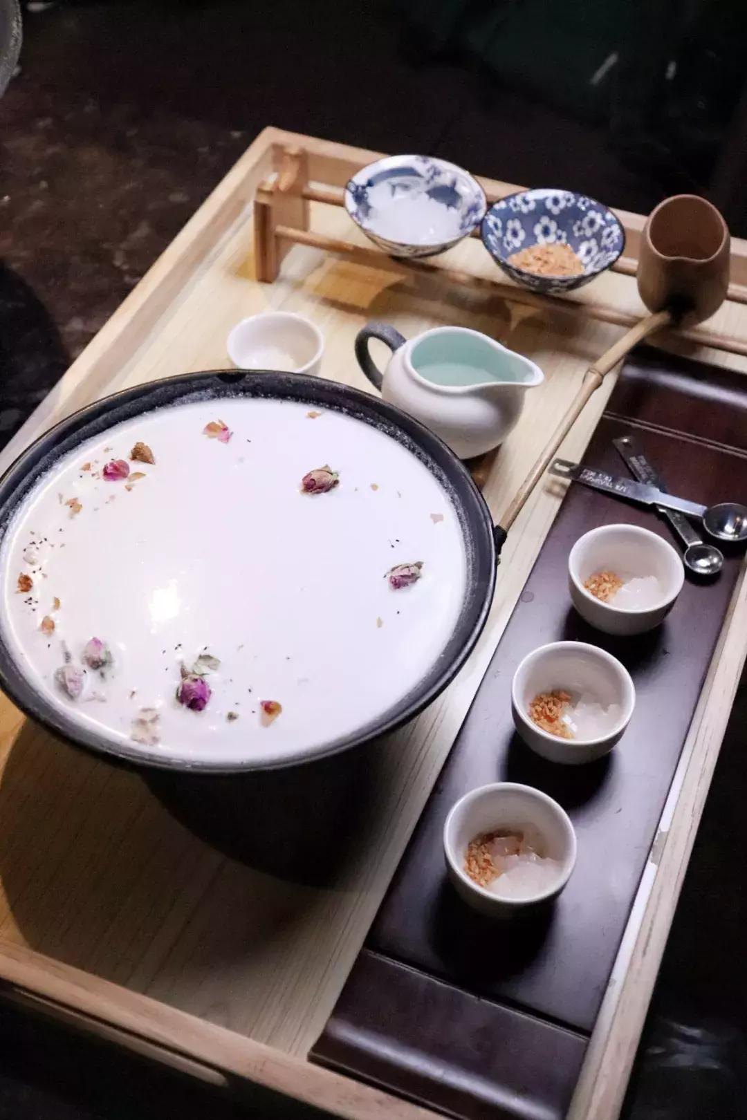 贵阳地道水城烙锅,贵阳毕节土烙锅