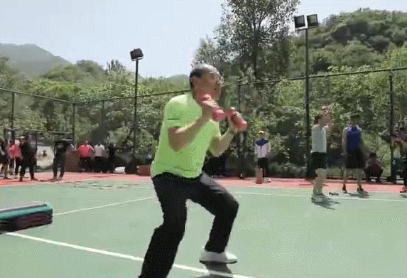 电视霸道总裁和现实中不一样,电视剧里的霸道总裁存在吗