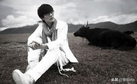 许嵩所有讽刺歌,许嵩哪首歌嘲讽娱乐圈