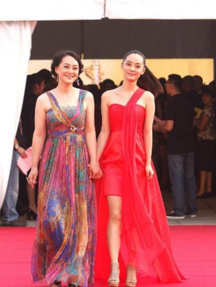 6对撞名女星，同名不同命，有人处成姐妹，有人无辜受牵连