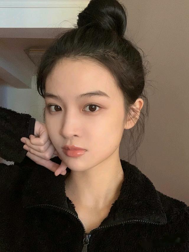 雅诗兰黛鲜活亮采红石榴面霜测评,雅诗兰黛比较好用的系列