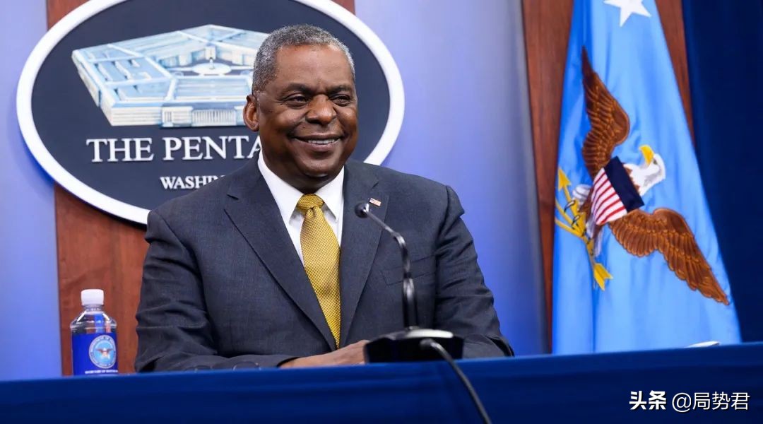 拜登用什么方式避免了联邦政府关门？