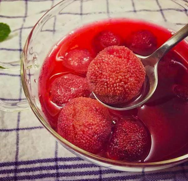 杨梅要怎么吃才会好吃,吃杨梅的季节到了酸甜可口