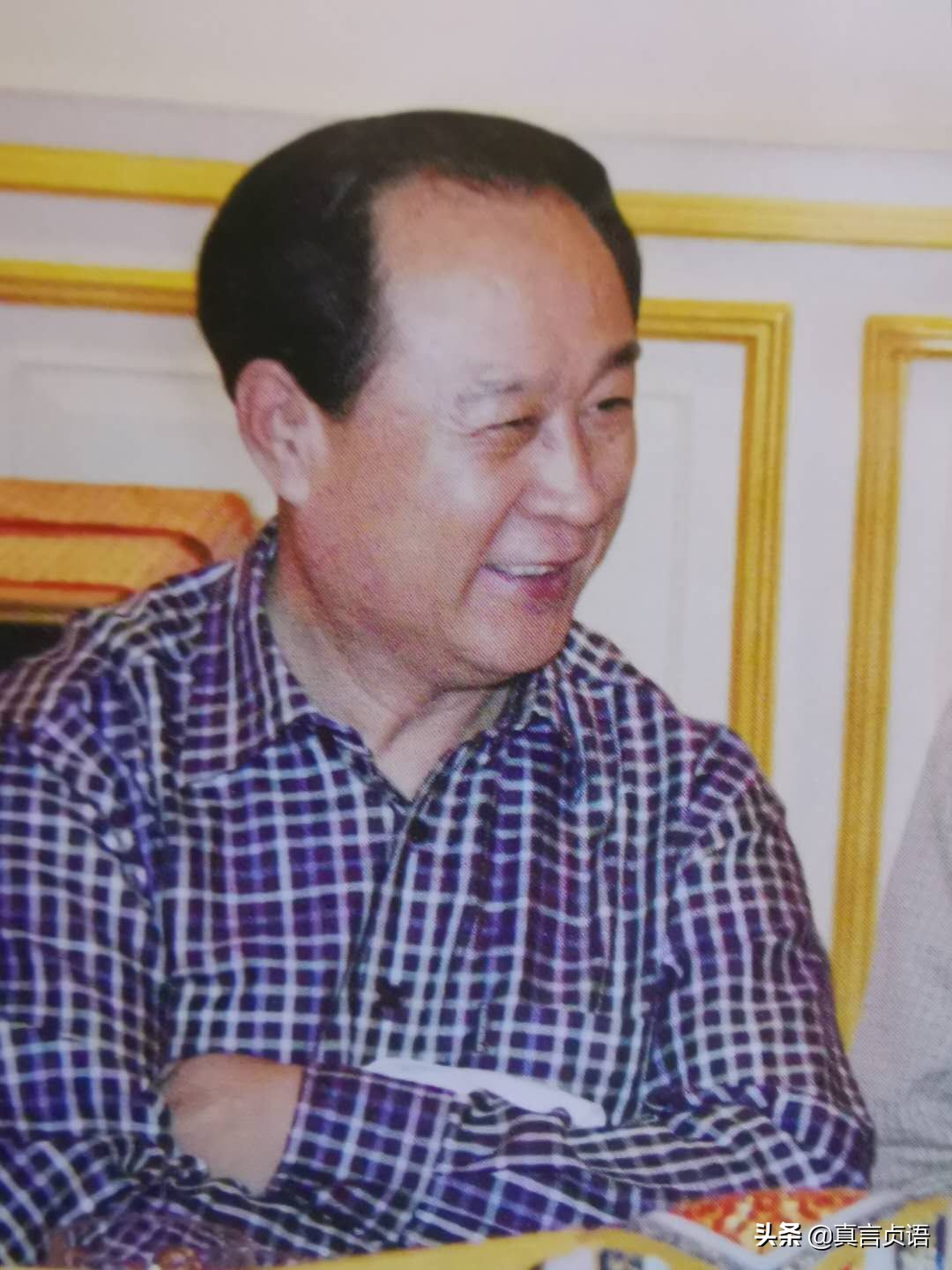 丹峦夕照相思梦，塞雁倾情把爱传——赵立德原创组诗八首