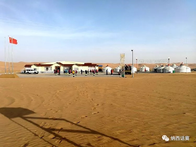 叶紫被雷劈穿越到异界,关于叶紫的穿越小说