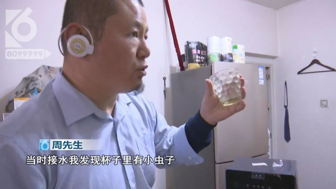 太恶心了！连续一个月，他家饮水机里流出了“小强”