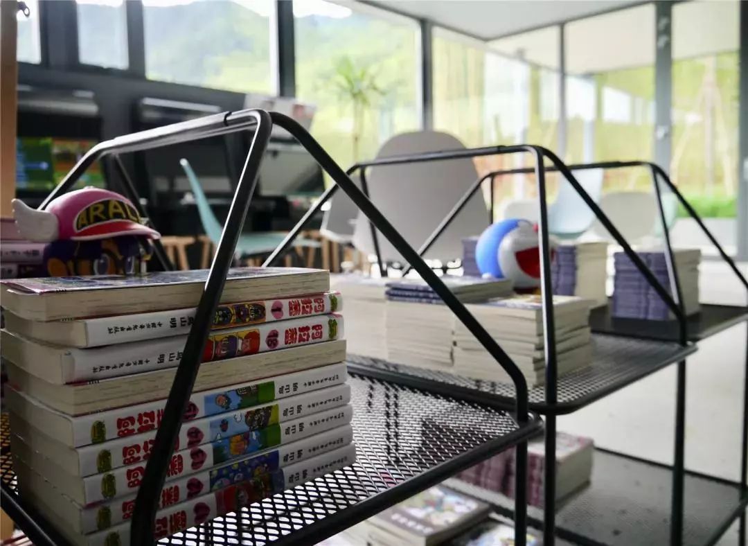 重回校园体验青春懵懂,重回校园体验大学生