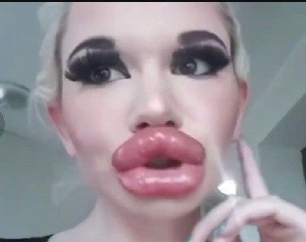 世界上最美的嘴唇颜色,世界上最漂亮的嘴唇