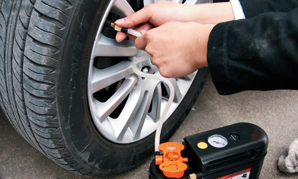 轮胎扎了钉子怎么幽默安慰,轮胎扎钉快速补救办法