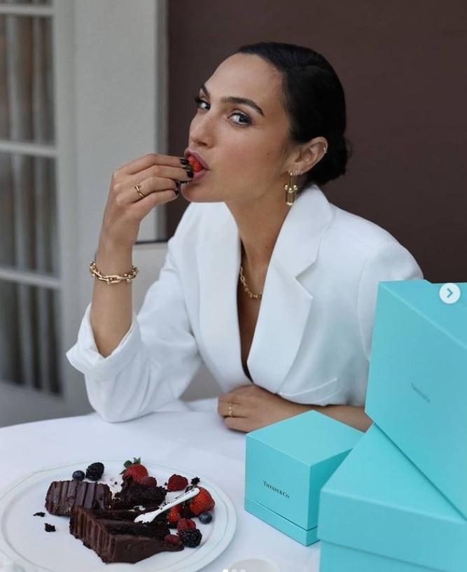 神力女超人曝光,盖尔加朵健身