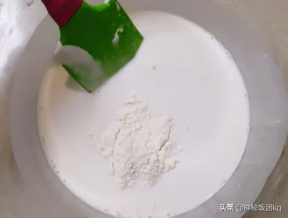 七个月鸡蛋发糕怎么做又松又软,发糕蓬松脆口的诀窍