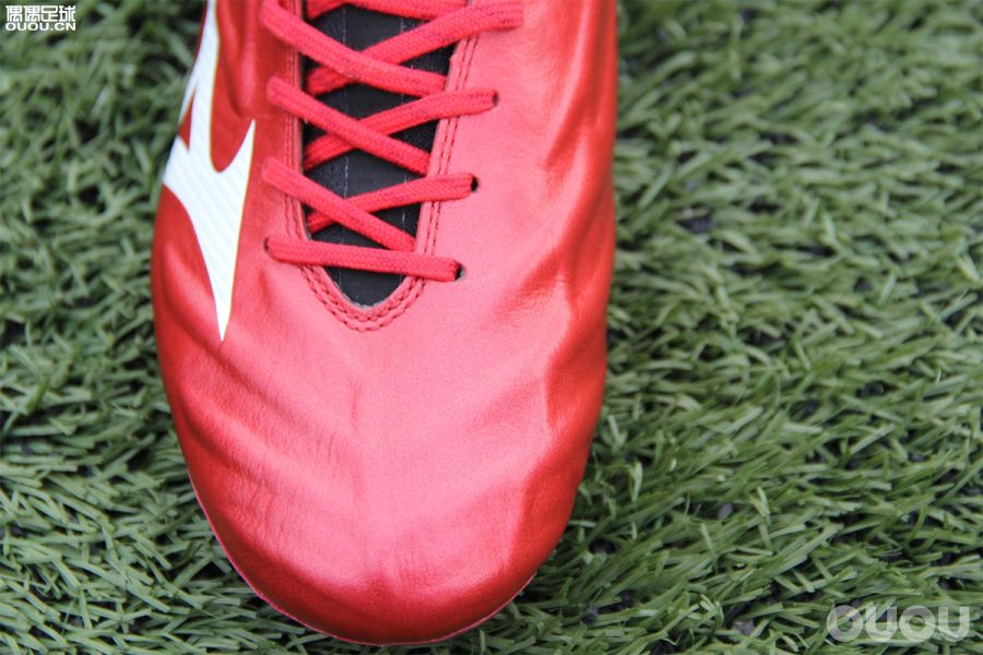 足球鞋实战测评nike暗煞,rebula足球鞋测评