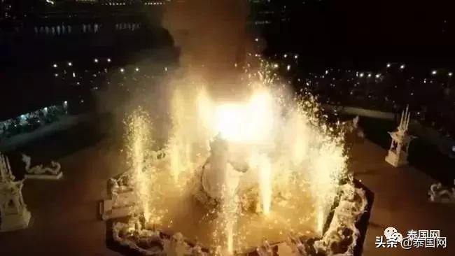 这名一生捐款60亿的高僧走了，曾救人无数，泰王也向他下跪……