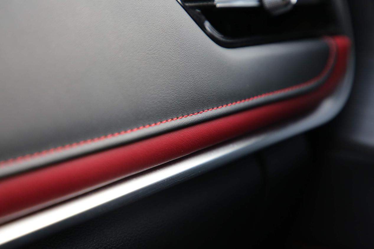 奇瑞瑞虎5x超级英雄版试驾视频,沉浸式体验奇瑞瑞虎5x超级英雄版