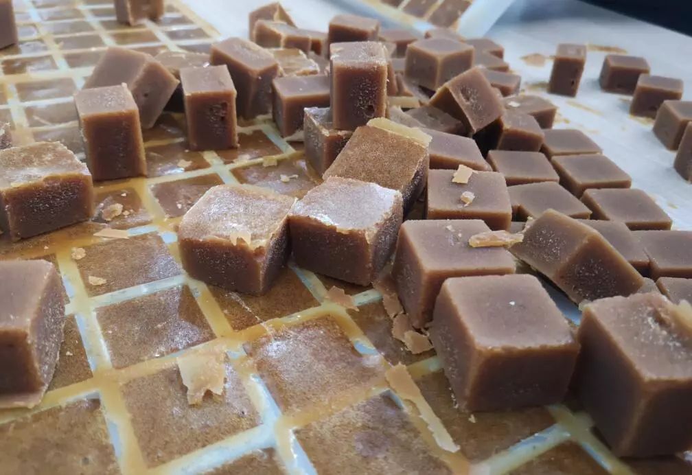 红糖蔗香,溆浦甘蔗手工熬制的红糖