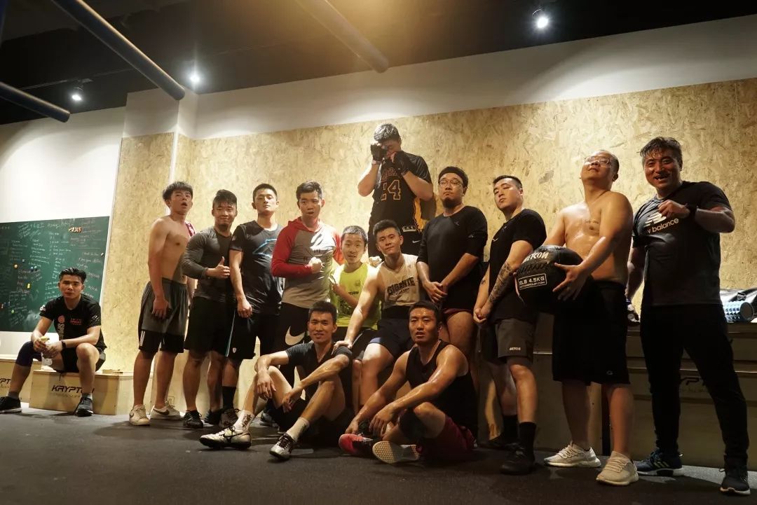 nfl美式橄榄球魅力,nfl长得帅的四分卫