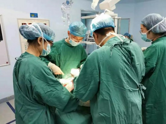 手术的时候医生对你做了什么,手术时切了一片肺叶