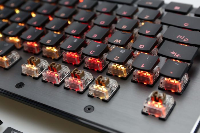 能够媲美cherry轴的机械键盘,泰坦轴键盘的缺点和优点
